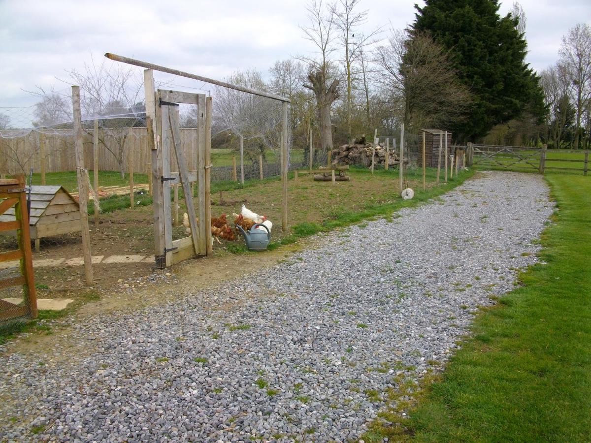The Old Cowstall Somerton  Exterior photo
